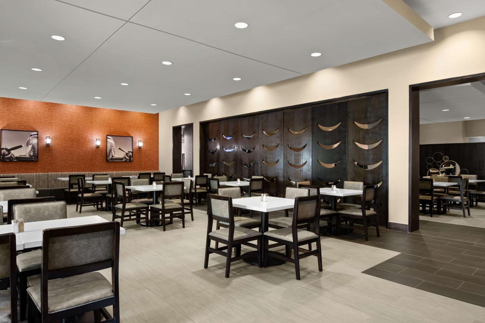Embassy Suites By Hilton Newark Airport Elizabeth Exterior foto
